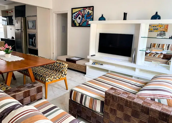 Beautiful Condo By The Shore